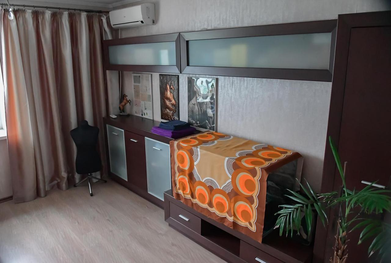 Apartment On Parkova 36 Черноморск Экстерьер фото