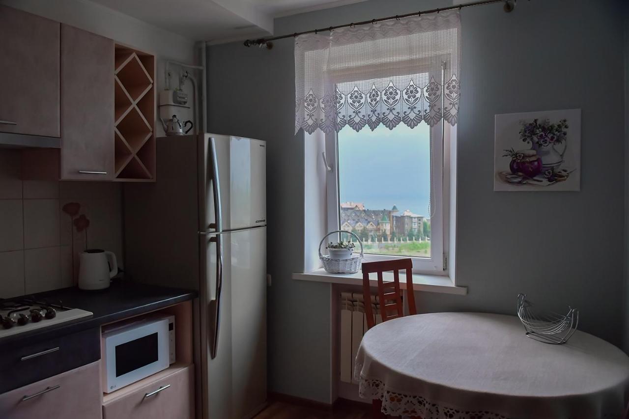 Apartment On Parkova 36 Черноморск Экстерьер фото